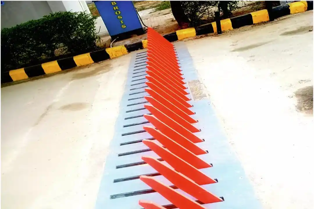 Spike & Axle Breaker